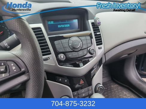 Used 2012 Chevrolet Cruze LS w/ Connectivity Package image 26