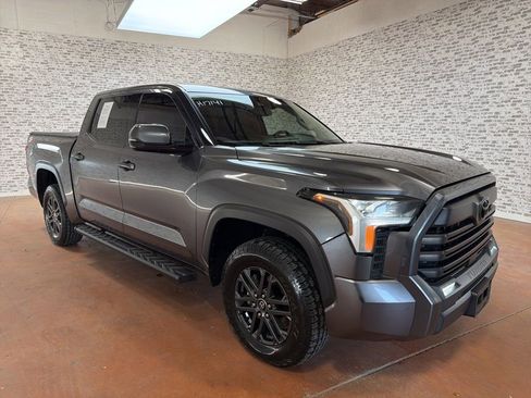 Used 2023 Toyota Tundra SR5 w/ SR5 Convenience Package AWD/4WD image 1