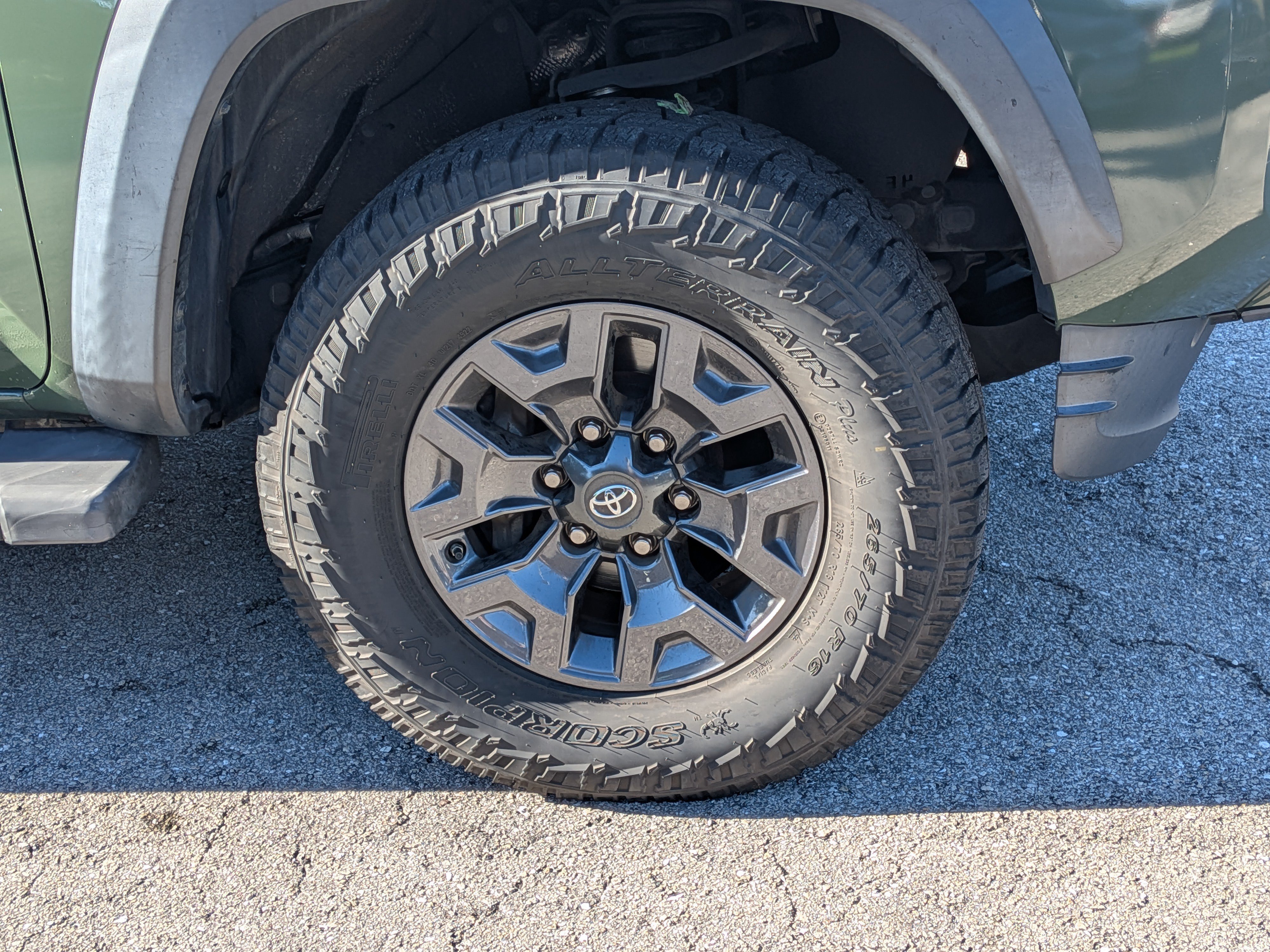 Used 2021 Toyota Tacoma SR5 w/ Trail Edition RWD image 11