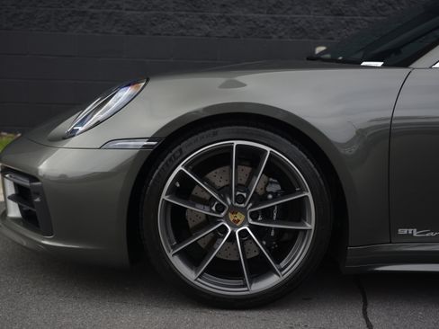 Certified 2023 Porsche 911 Carrera 4S AWD/4WD image 41