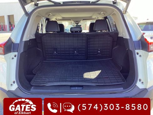 Used 2023 Nissan Rogue Platinum w/ Platinum Premium Package AWD/4WD image 14