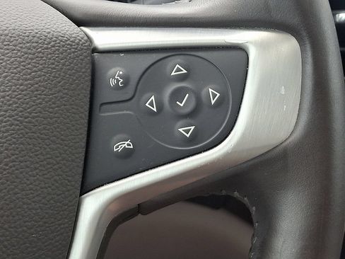 Certified 2017 GMC Acadia SLT FWD image 23