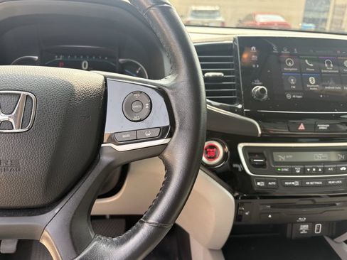 Used 2020 Honda Pilot Touring image 17