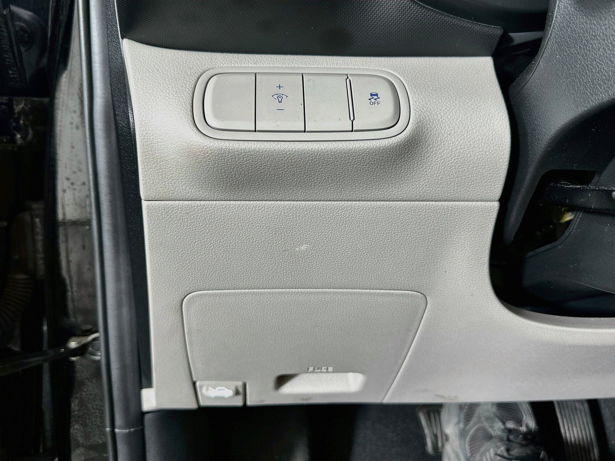 Used 2025 Hyundai Venue SEL FWD image 16
