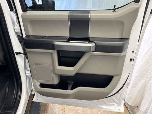 Used 2020 Ford F150 XLT w/ Trailer Tow Package image 23