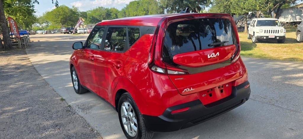 Used 2022 Kia Soul LX w/ Technology Package FWD image 5