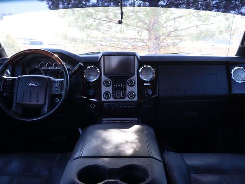 Used 2014 Ford F250 Platinum image 16