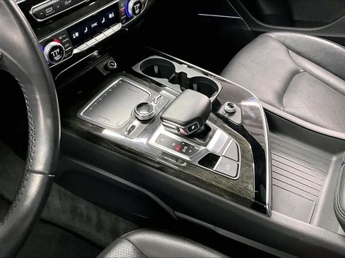 Used 2019 Audi Q7 3.0T Premium Plus image 14