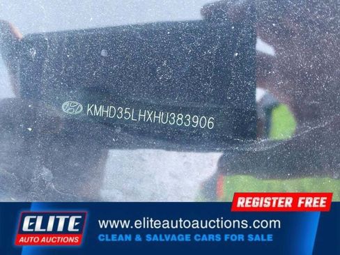 Used 2017 Hyundai Elantra GT image 18