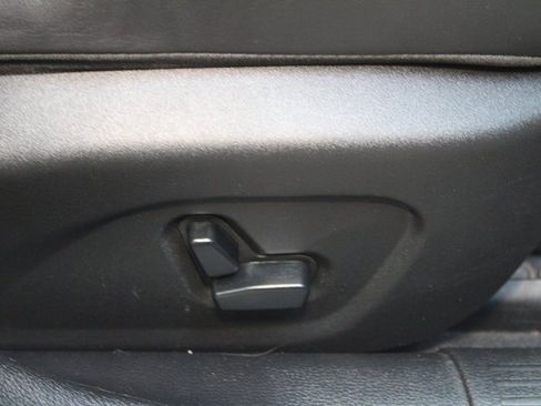 Used 2015 Chrysler 200 C w/ Sun/Sound Group image 10