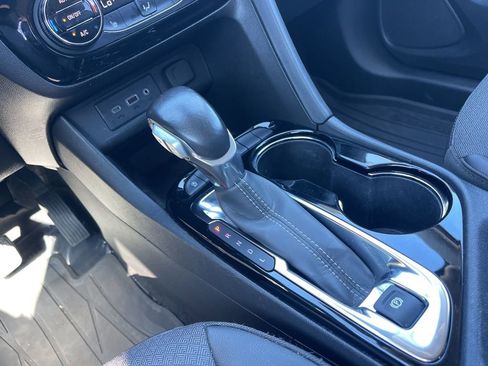 Used 2023 Buick Encore GX Select image 15