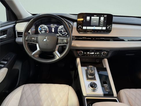 Used 2024 Mitsubishi Outlander SEL image 22