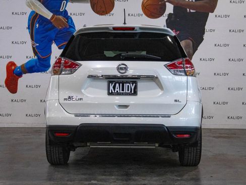 Used 2015 Nissan Rogue SL w/ SL Premium Package image 24