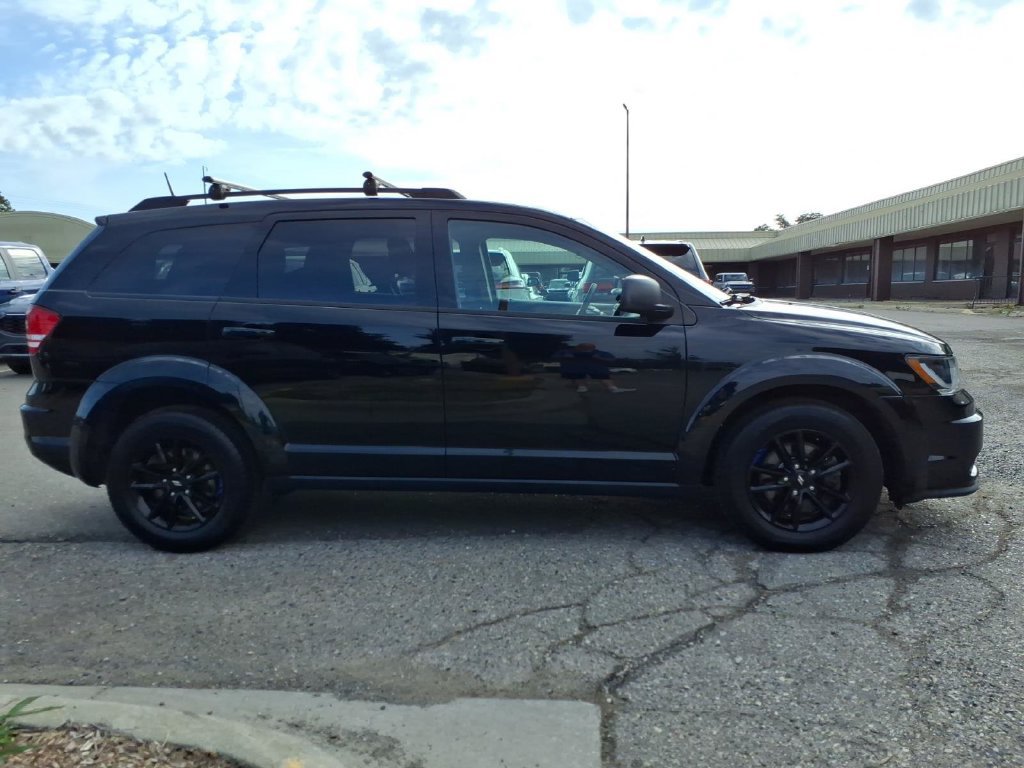 Used 2020 Dodge Journey SE w/ Blacktop Package FWD image 6