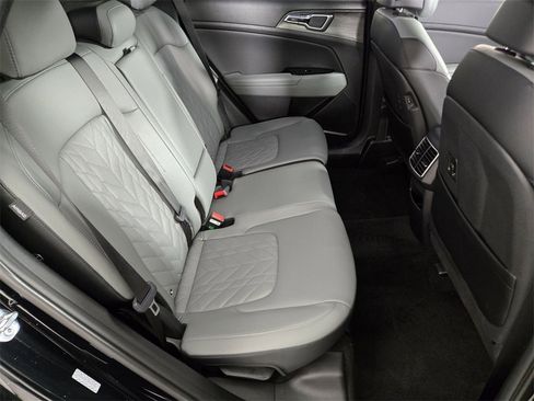 Used 2025 Kia Sportage X-Line w/ Premium Package image 19
