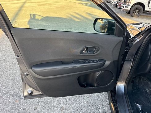 Used 2022 Honda HR-V Sport image 13