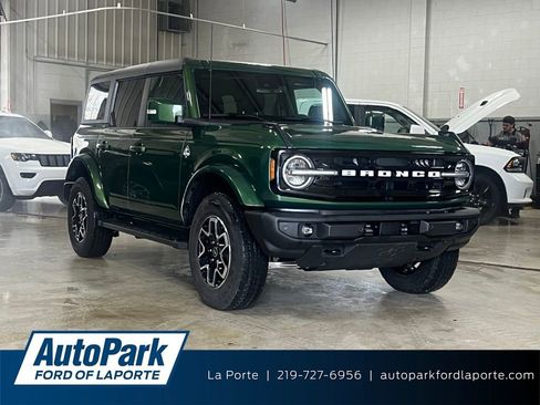 Used 2024 Ford Bronco Outer Banks image 1