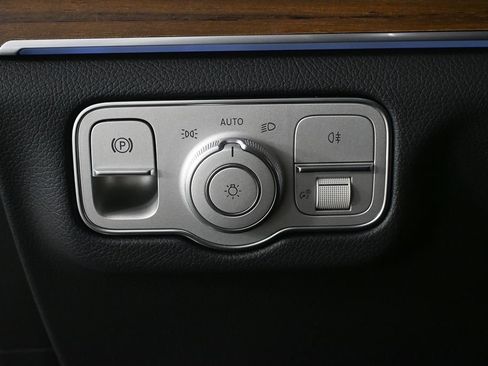 Certified 2026 Mercedes-Benz GLE 350 4MATIC image 8