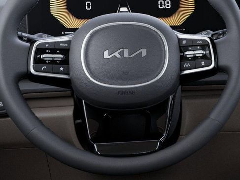 New 2026 Kia Carnival EX FWD image 22