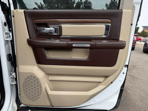 Used 2015 RAM 1500 Laramie w/ Convenience Group AWD/4WD image 18