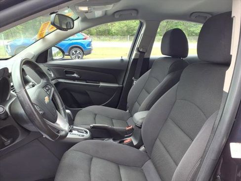 Used 2014 Chevrolet Cruze LT FWD image 11