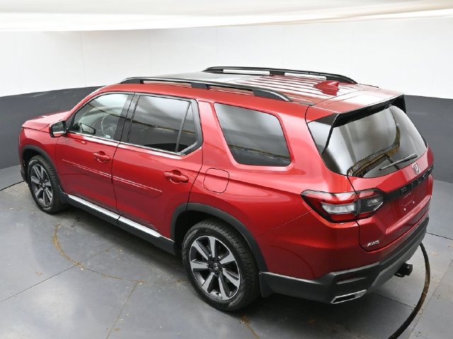 Used 2023 Honda Pilot Elite image 38