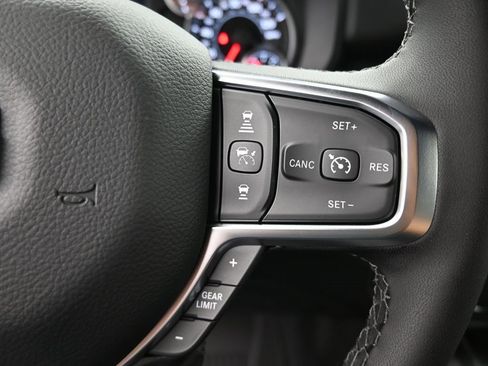 New 2026 RAM 1500 2WD Crew Cab image 2