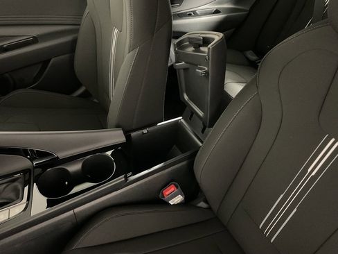 New 2025 Hyundai Elantra SEL image 26