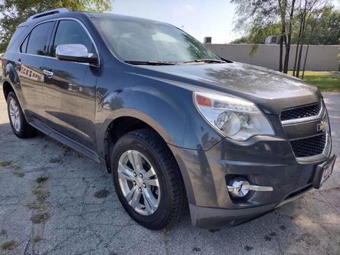 Used 2010 Chevrolet Equinox LT w/ Chrome Appearance Package image 3