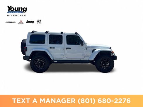 Used 2023 Jeep Wrangler Unlimited Sahara w/ Cold Weather Group AWD/4WD image 6