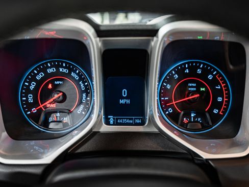 Used 2013 Chevrolet Camaro SS image 25