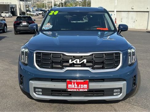 Used 2024 Kia Telluride SX Prestige AWD/4WD image 2