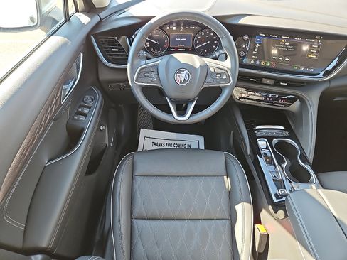 Used 2023 Buick Envision Avenir image 11