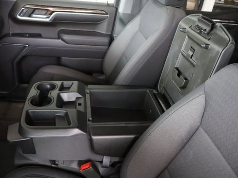 Used 2022 GMC Sierra 1500 Elevation image 35