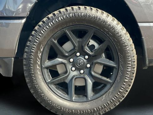Used 2023 RAM 1500 Laramie AWD/4WD image 30