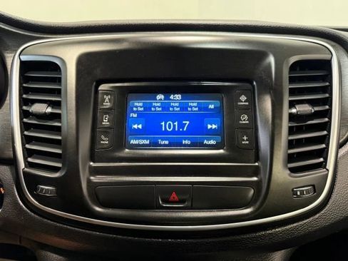 Used 2015 Chrysler 200 Limited w/ Convenience Group FWD image 21
