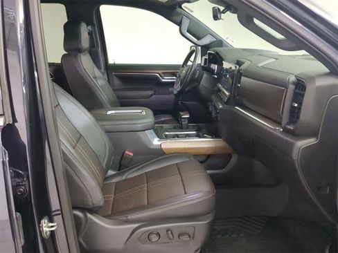 Used 2022 Chevrolet Silverado 1500 High Country w/ Technology Package image 20