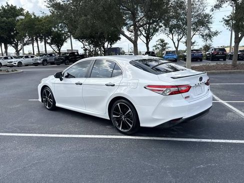 Used 2020 Toyota Camry LE FWD image 6