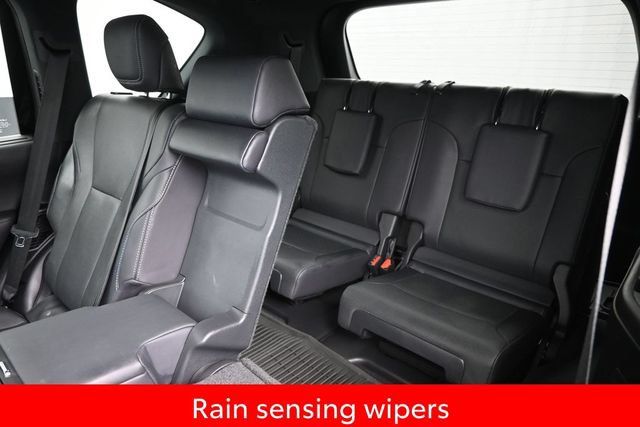 Used 2023 Lexus LX 600 4WD w/ Luxury Package image 34