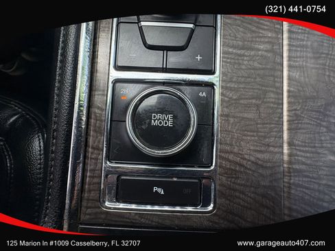 Used 2019 Ford Expedition Max Limited AWD/4WD image 20