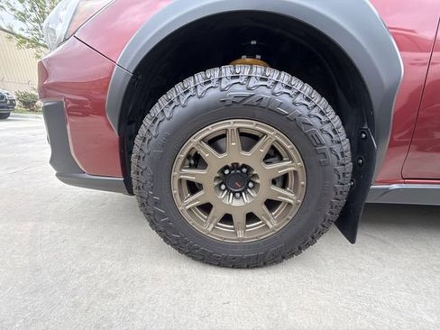 Used 2019 Subaru Crosstrek 2.0i Premium image 10