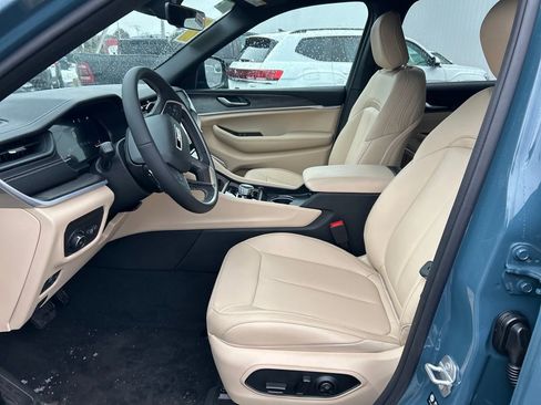 New 2026 Jeep Grand Cherokee L Limited w/ Trailer Tow Package image 14