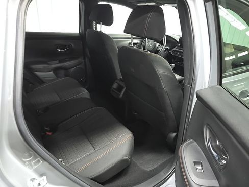 Used 2024 Honda HR-V Sport image 17