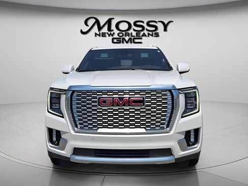 Used 2022 GMC Yukon Denali image 2
