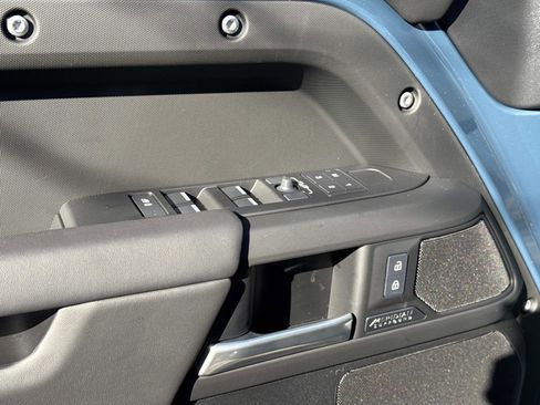 Certified 2025 Land Rover Defender 110 S image 18