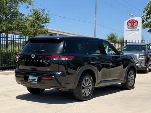 Used 2026 Nissan Pathfinder S AWD/4WD image 6