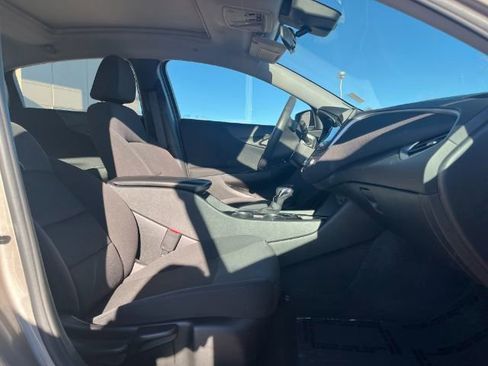 Used 2023 Chevrolet Malibu LT FWD image 17