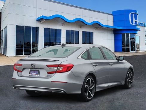 Used 2022 Honda Accord Sport image 5