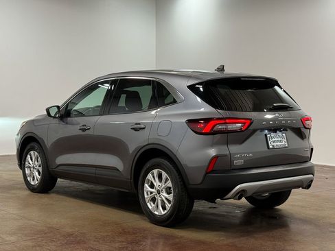 Used 2024 Ford Escape Active image 5