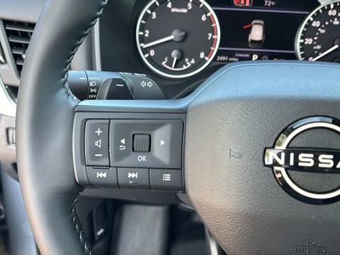 Used 2026 Nissan Rogue Dark Armor FWD image 23